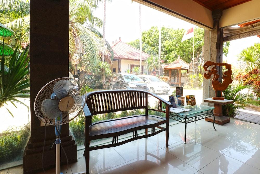 Puri Yuma Hotel Denpasar Esterno foto