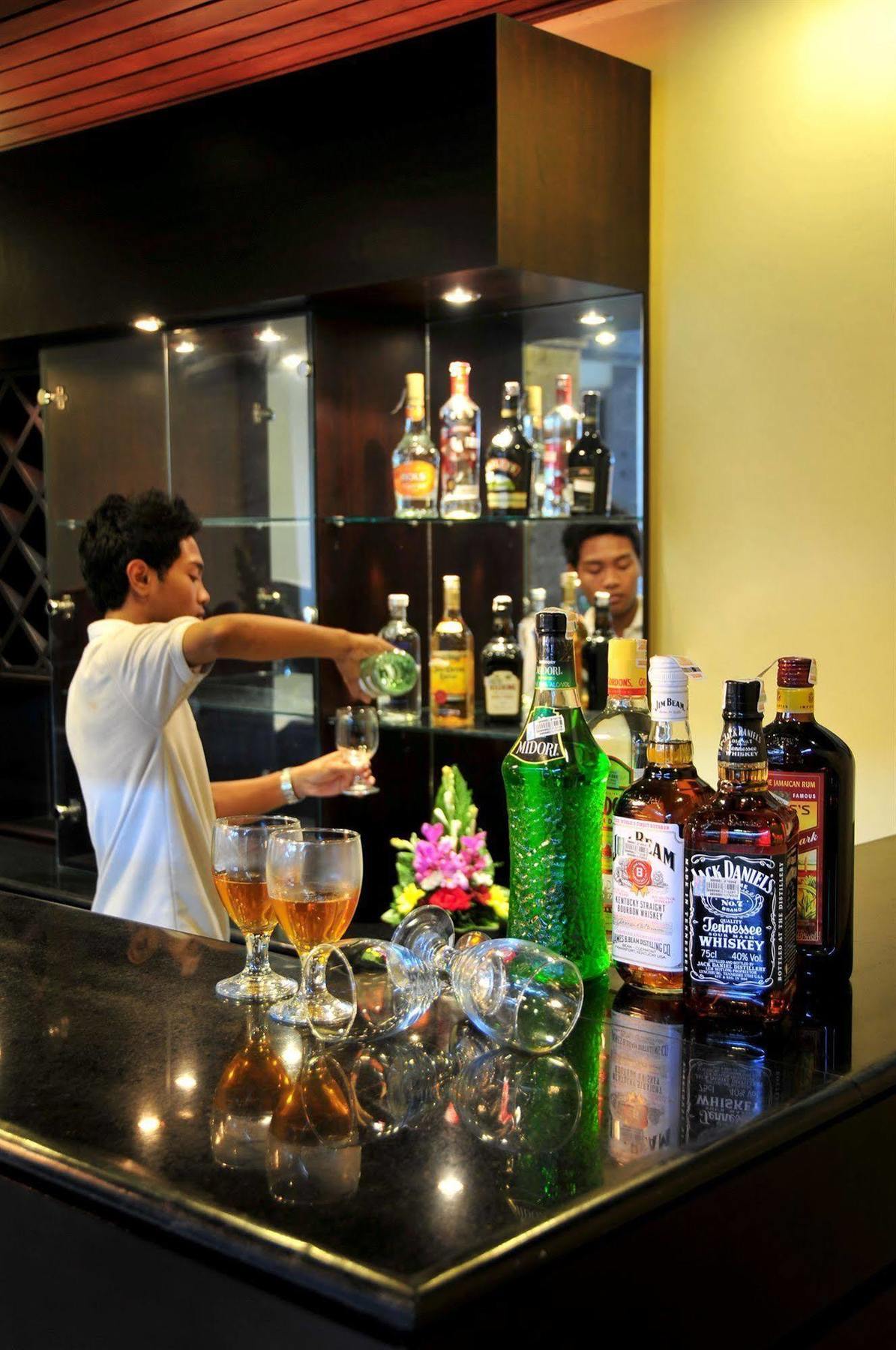 Puri Yuma Hotel Denpasar Esterno foto